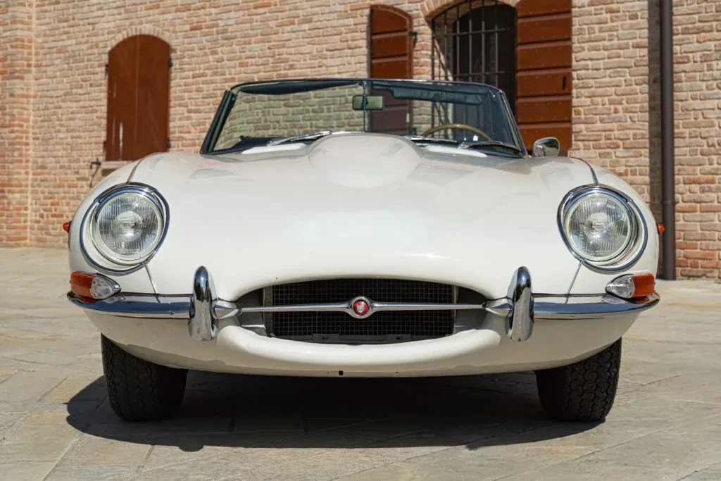 Jaguar E-Type for sale | 1968 JAGUAR E-TYPE I° SERIE 4.2 ROADSTER - Image 4