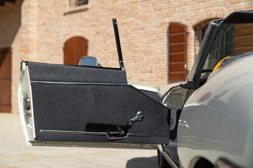 Jaguar E-Type for sale | 1968 JAGUAR E-TYPE I° SERIE 4.2 ROADSTER - Image 48