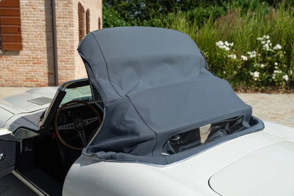 Jaguar E-Type for sale | 1968 JAGUAR E-TYPE I° SERIE 4.2 ROADSTER - Image 25