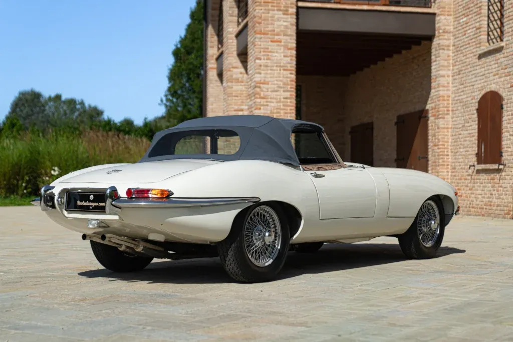 Jaguar E-Type for sale | 1968 JAGUAR E-TYPE I° SERIE 4.2 ROADSTER - Image 13