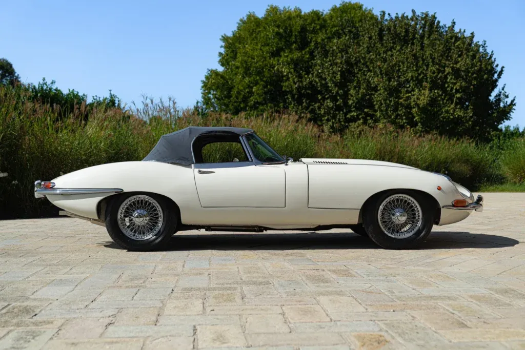 Jaguar E-Type for sale | 1968 JAGUAR E-TYPE I° SERIE 4.2 ROADSTER - Image 3