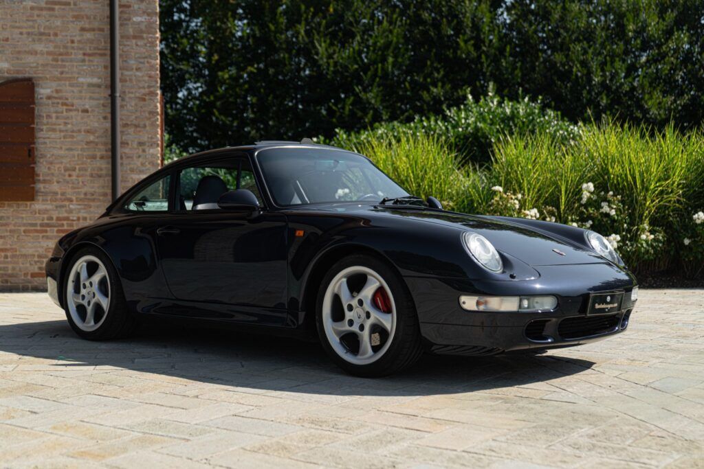 Porsche 911 for sale | 1996 PORSCHE 993 (911) CARRERA 4S - Image 2