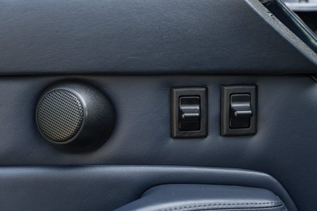 Porsche 911 for sale | 1996 PORSCHE 993 (911) CARRERA 4S - Image 38