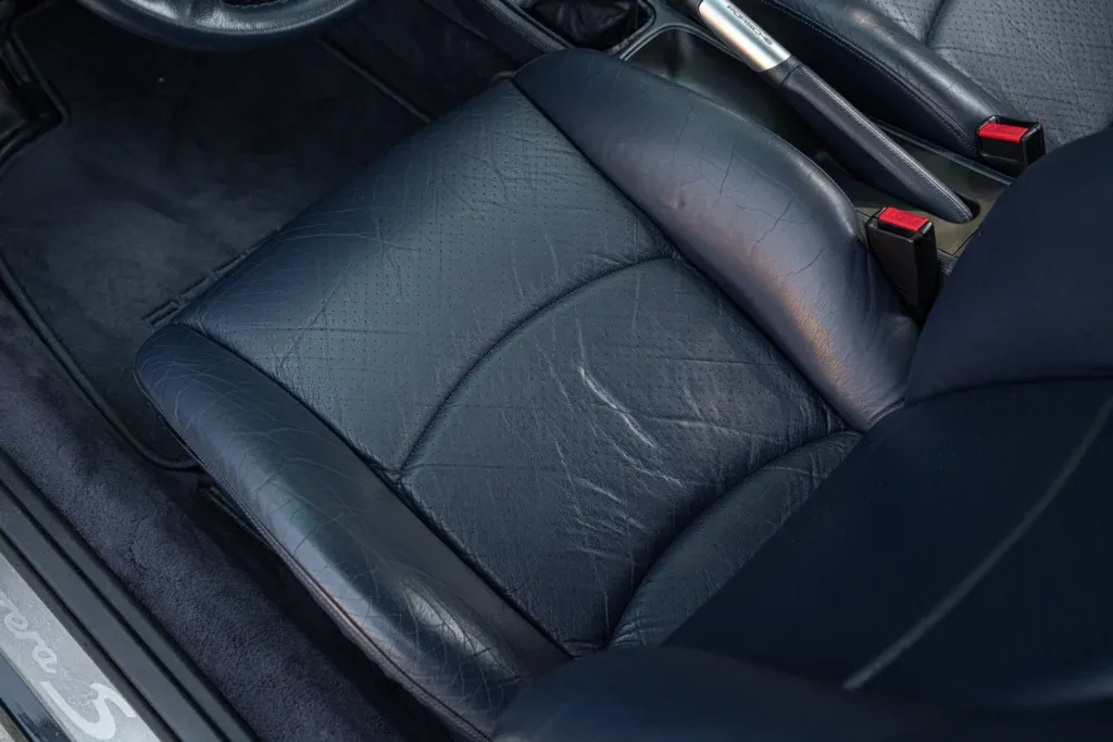 Porsche 911 for sale | 1996 PORSCHE 993 (911) CARRERA 4S - Image 32