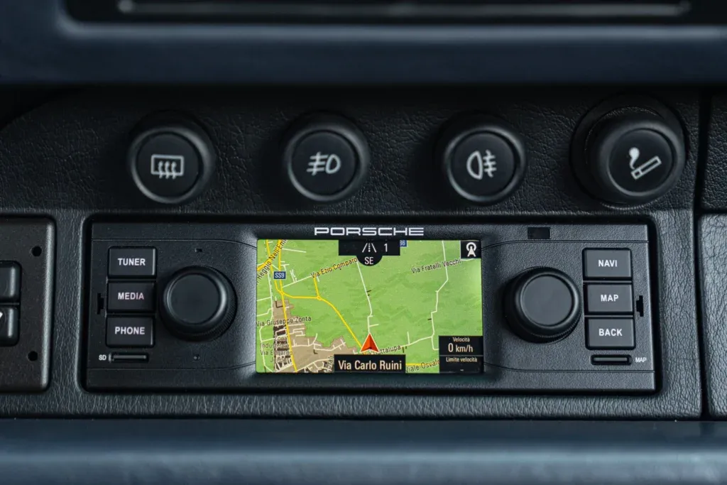 Porsche 911 for sale | 1996 PORSCHE 993 (911) CARRERA 4S - Image 45