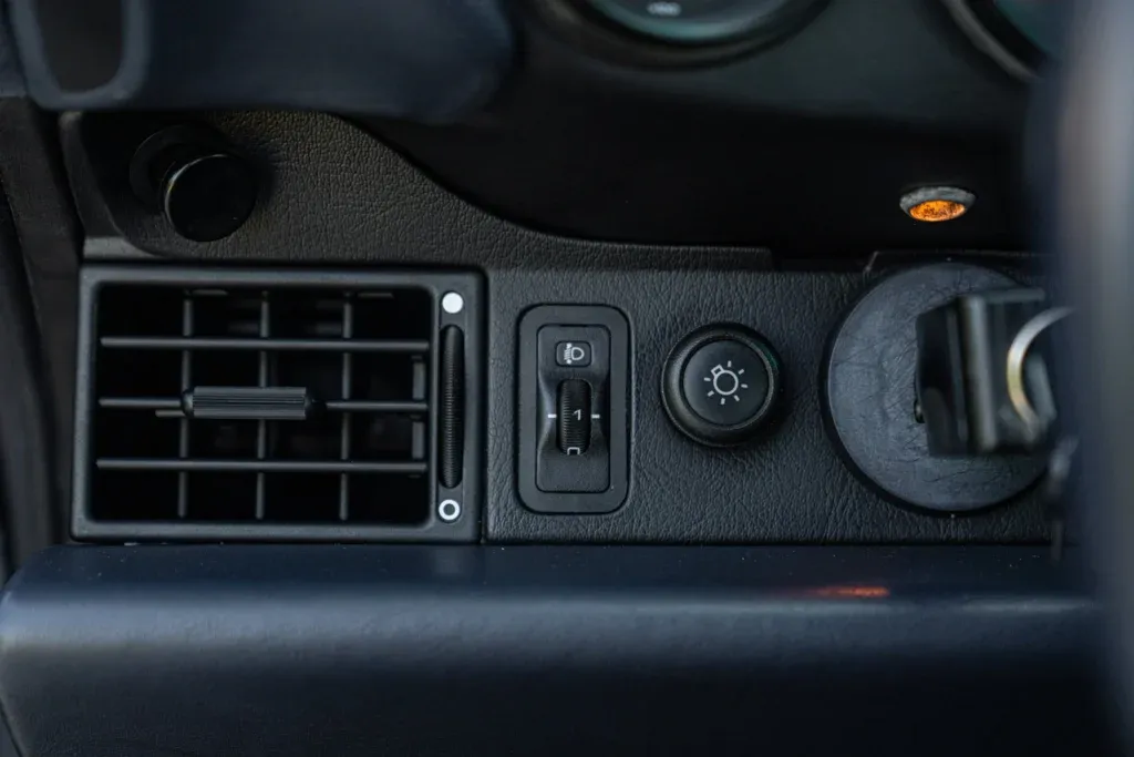 Porsche 911 for sale | 1996 PORSCHE 993 (911) CARRERA 4S - Image 49