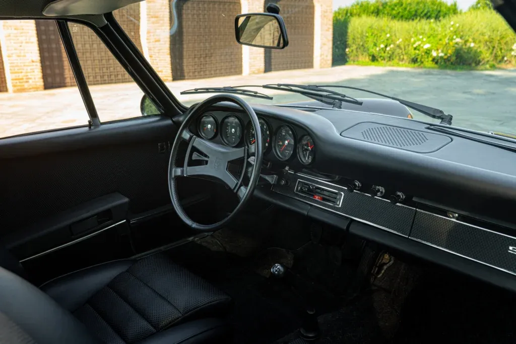 Porsche 911 for sale | 1971 Porsche 911 2.2 S - Image 32