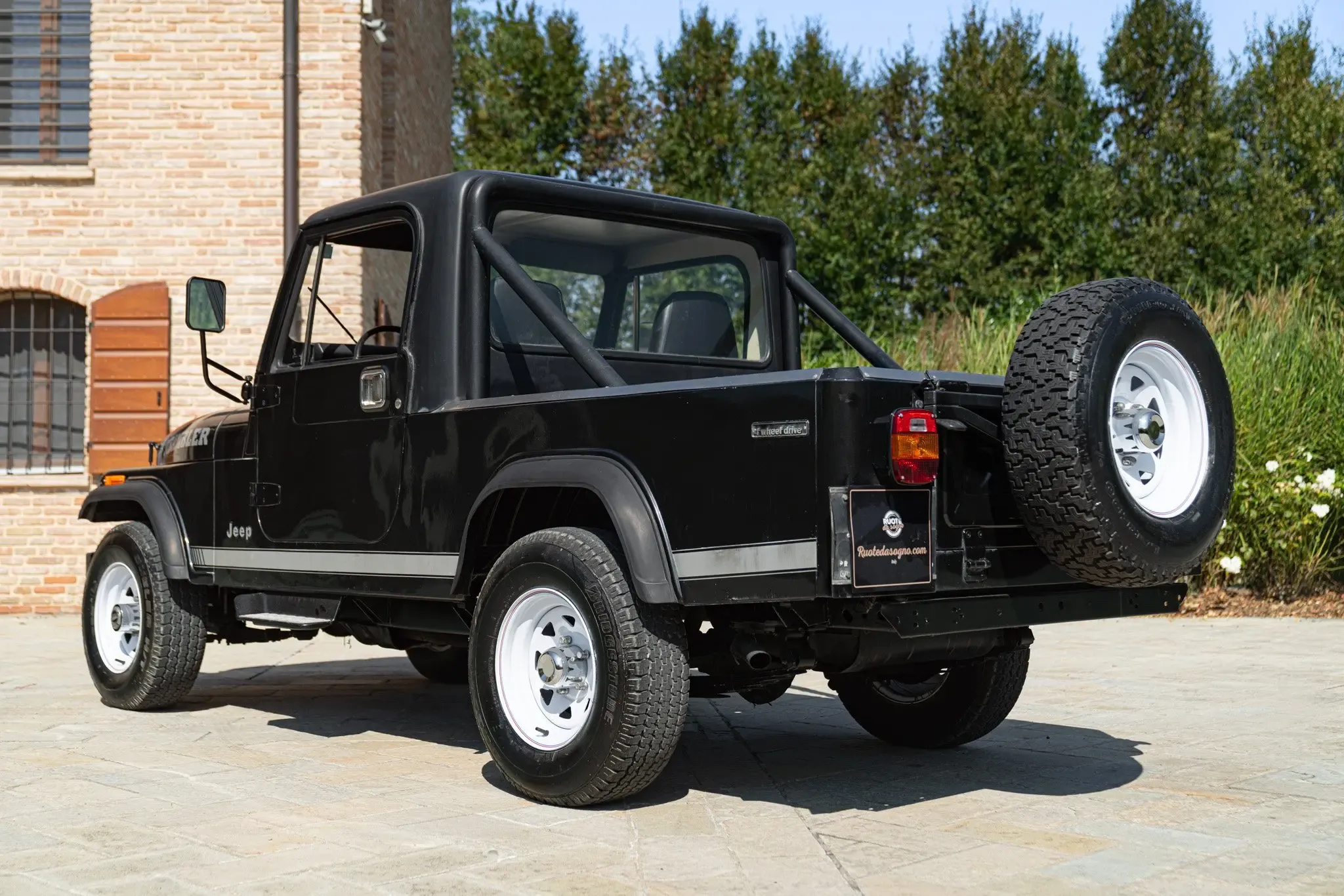 Jeep CJ for sale | 1984 JEEP CJ-8 SCRAMBLER - Image 7