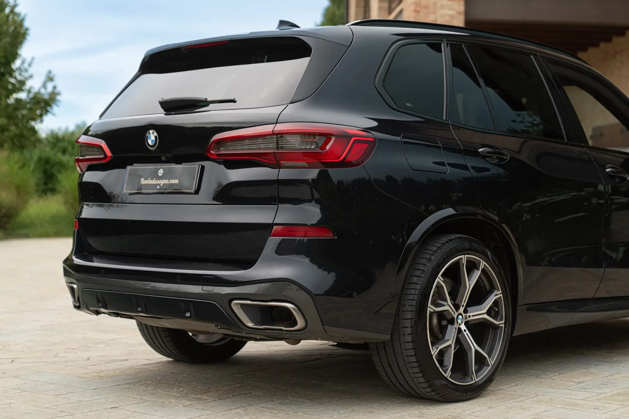 BMW X5 for sale | 2019 BMW X5 M 50D - Image 12