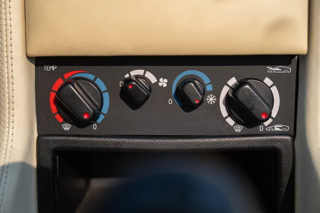 Lotus Esprit for sale | 1993 LOTUS ESPRIT TURBO SE - Image 54