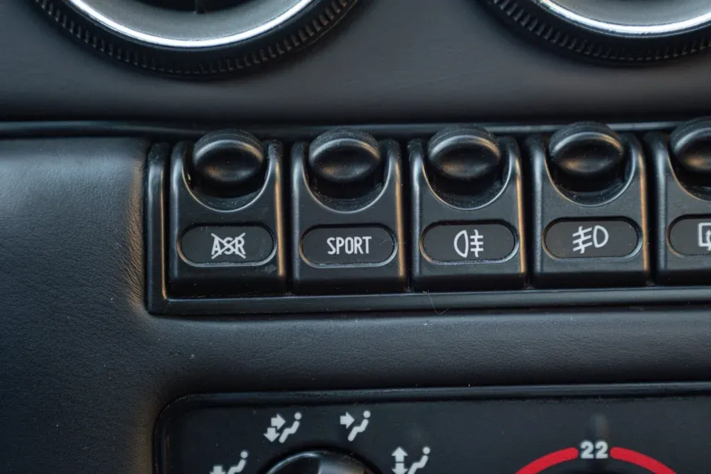 Ferrari 550 for sale | 2001 FERRARI 550 MARANELLO MANUALE - Image 50