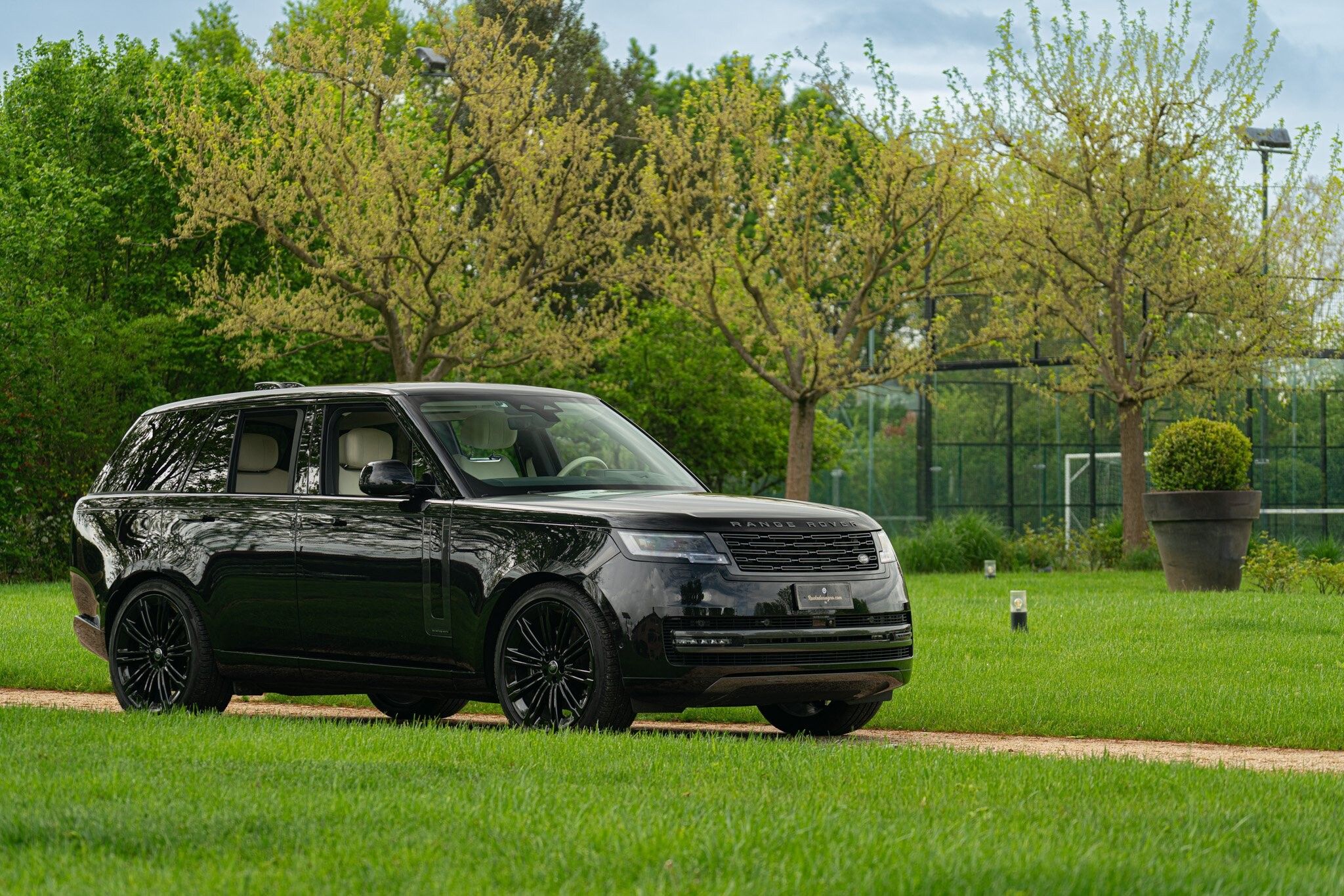 Land Rover Range Rover for sale | 2024 LAND ROVER RANGE ROVER 4.4 V8 AUTOBIOGRAPHY - Image 19