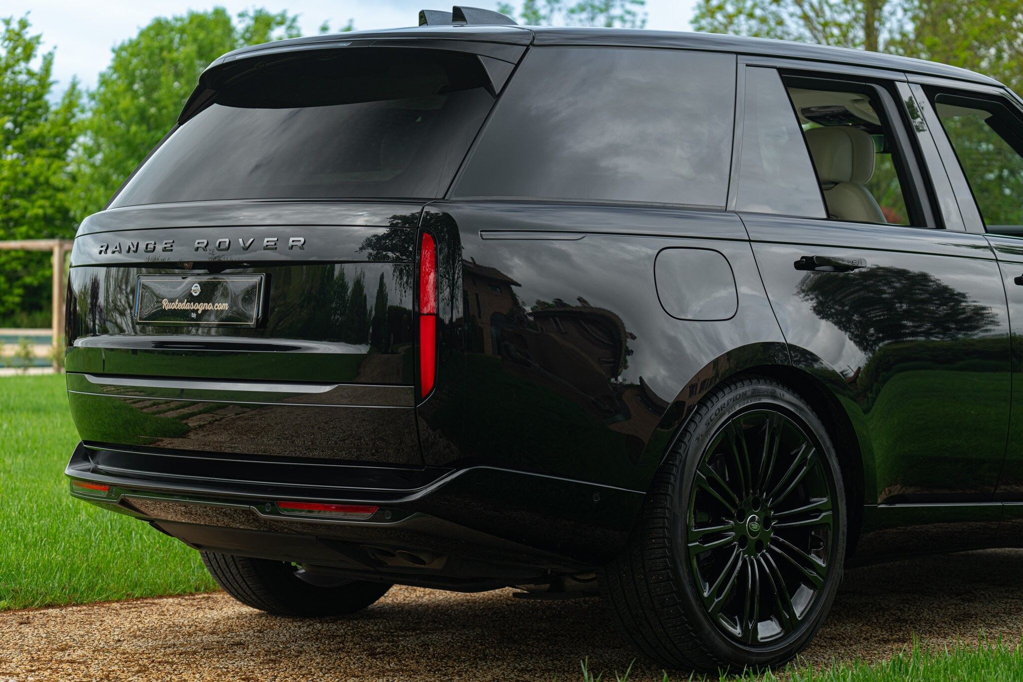 Land Rover Range Rover for sale | 2024 LAND ROVER RANGE ROVER 4.4 V8 AUTOBIOGRAPHY - Image 31