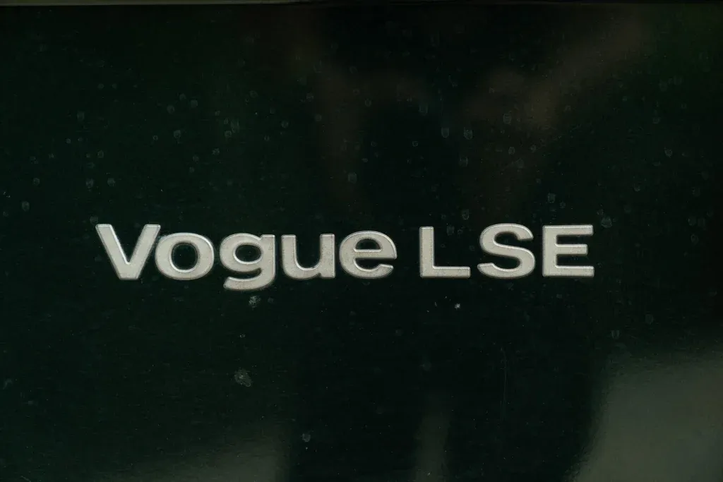 Land Rover Range Rover for sale | 1994 Range Rover Classic LWB Soft Dash - Image 25