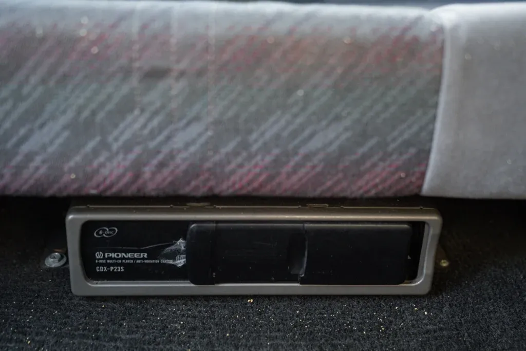 Rover 100 for sale | 1994 Rover 100 Cabriolet - Image 36