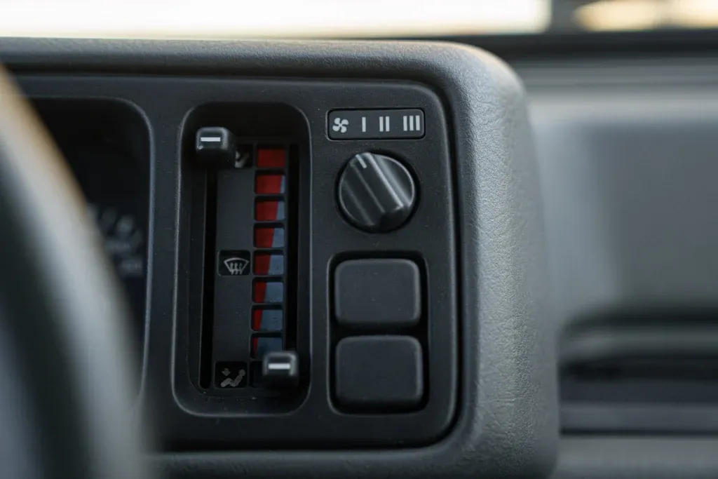 Rover 100 for sale | 1994 Rover 100 Cabriolet - Image 46