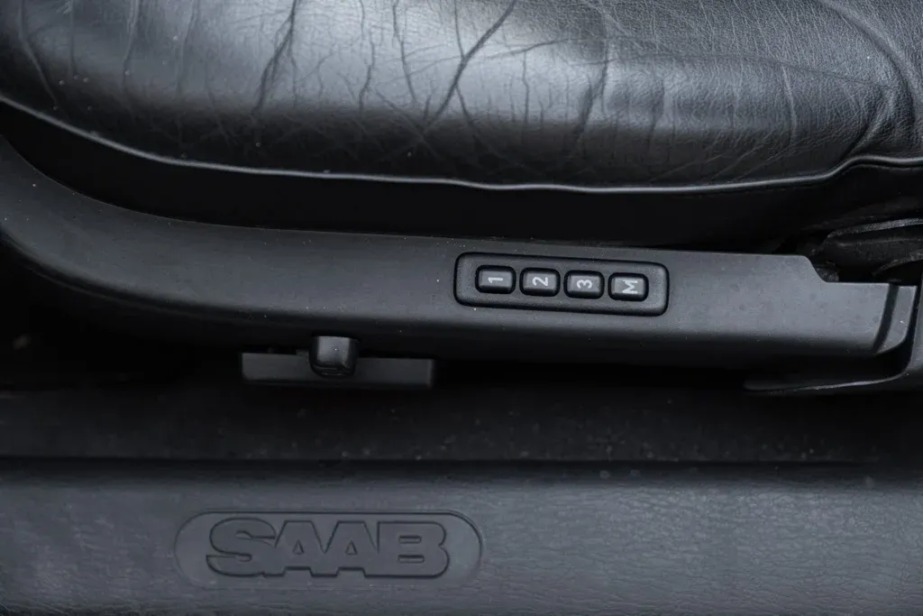 Saab 900 for sale | 1997 SAAB 900 SE - Image 34