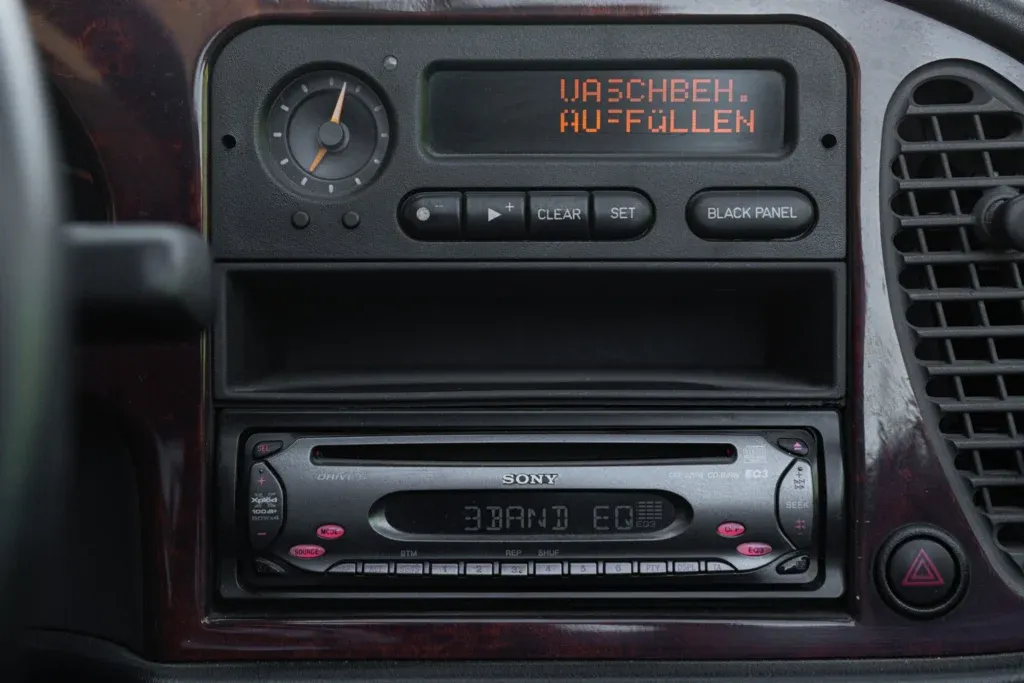 Saab 900 for sale | 1997 SAAB 900 SE - Image 39