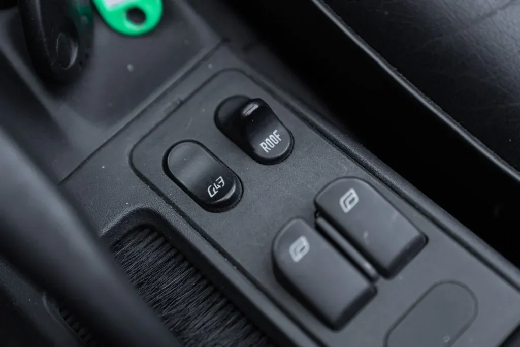 Saab 900 for sale | 1997 SAAB 900 SE - Image 46