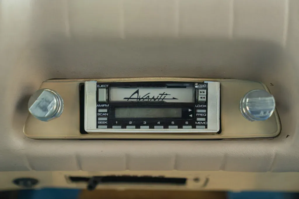 Studebaker Avanti for sale | 1963 STUDEBAKER AVANTI SUPERCHARGED - Image 88