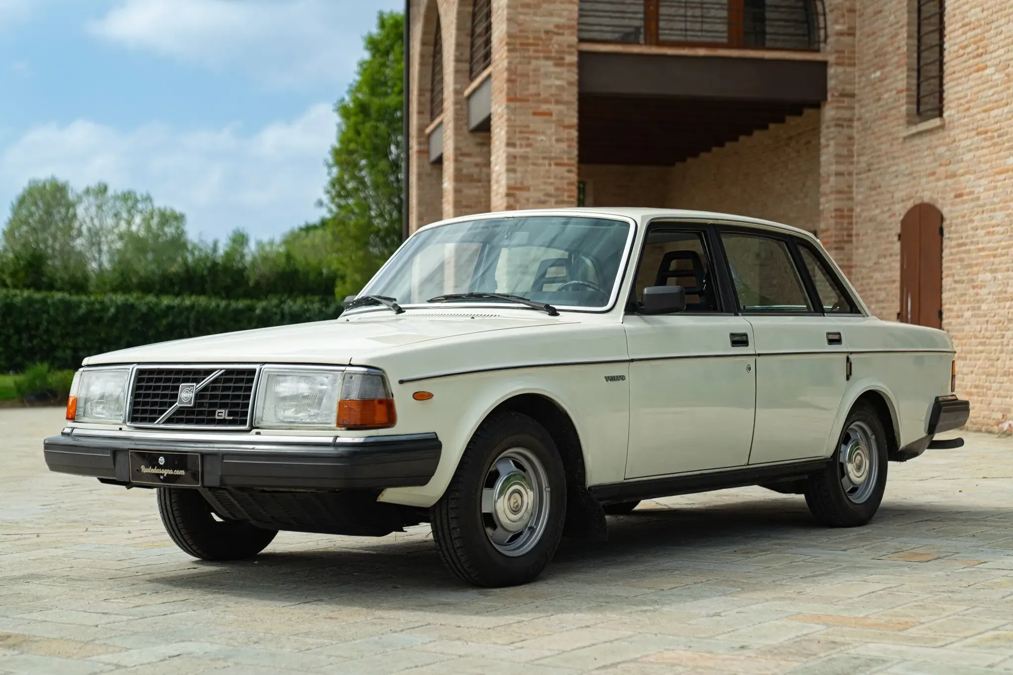 Volvo 244 for sale | 1982 VOLVO 244 GL