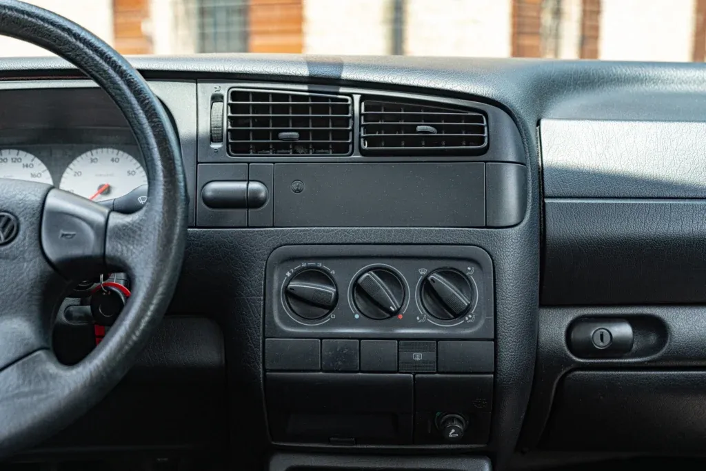 Volkswagen Golf for sale | 1997 VOLKSWAGEN GOLF 1.6 ALLESTIMENTO GT - Image 35