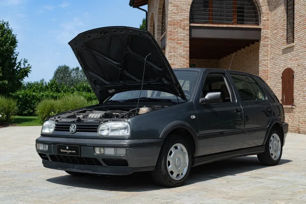 Volkswagen Golf for sale | 1997 VOLKSWAGEN GOLF 1.6 ALLESTIMENTO GT - Image 38
