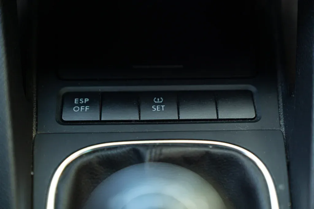 Volkswagen Scirocco for sale | 2009 VOLKSWAGEN SCIROCCO 2.0 TFSI 2.0 R LINE - Image 39