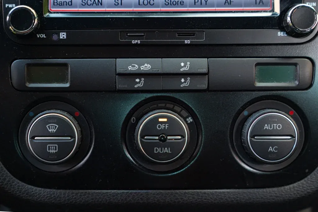 Volkswagen Scirocco for sale | 2009 VOLKSWAGEN SCIROCCO 2.0 TFSI 2.0 R LINE - Image 41